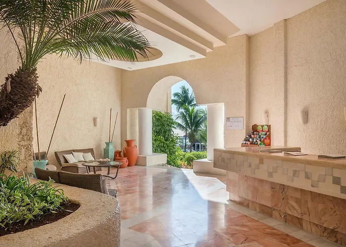 Beachfront Aparthotel *